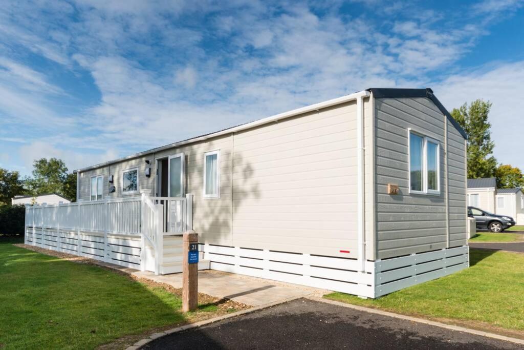 Villa The Warren South Cerney Exterior foto